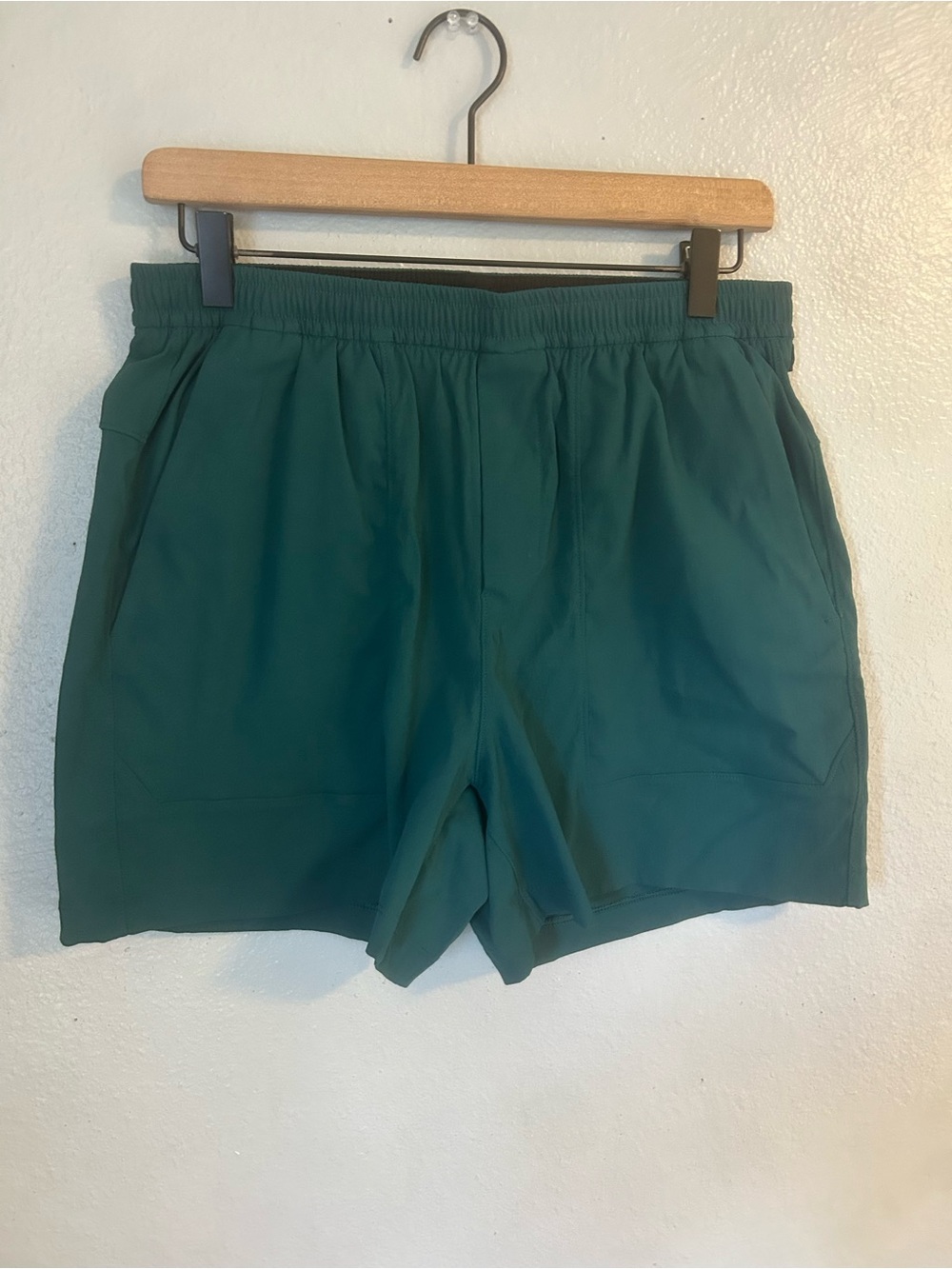 Men’s Lululemon shorts
